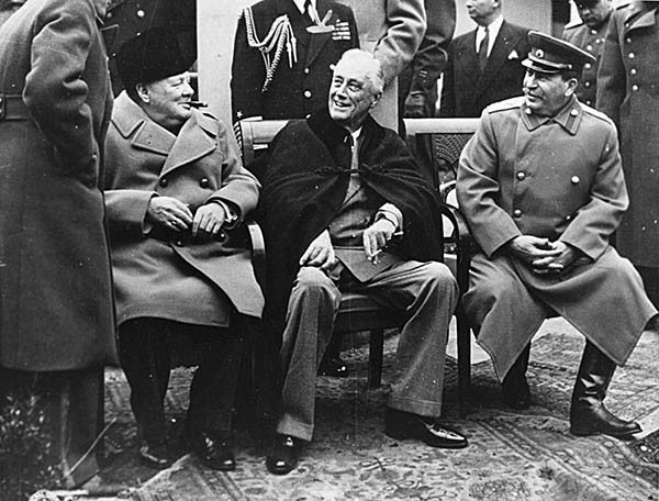 Черчилль, Рузвельт и Сталин на ялтинской конференции