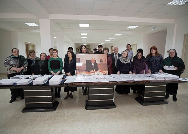 В защиту Амирова уже собрано свыше 100 тысяч подписей, а число желающих только растёт
