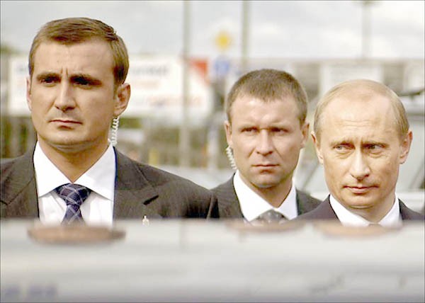 Алексей Дюмин (слева). Возможно, будущий президент России. Если повезёт...