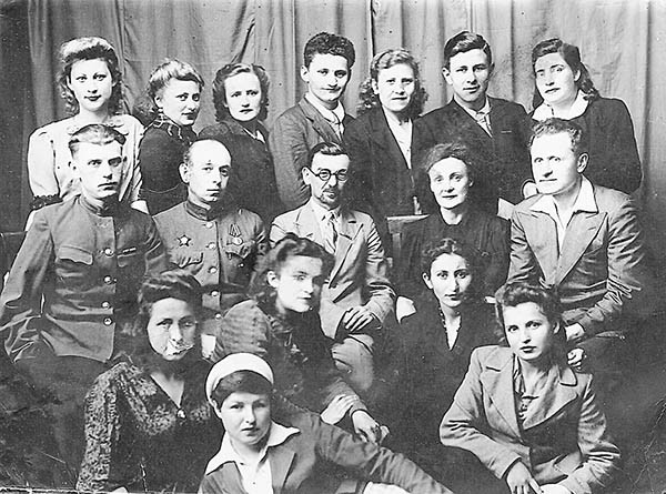 Студенты  Дагмединститута, послевоенные годы