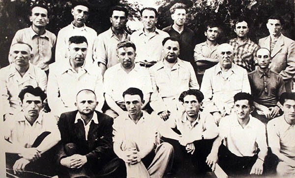 Совещание молодых писателей. В первом ряду третий слева – Адалло; 1957 г.