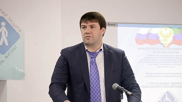 Министр труда и соцразвития Расул Ибрагимов сообщил о повышении детского пособия