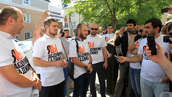 Защита Абдулмумина Гаджиева намерена обжаловать его арест