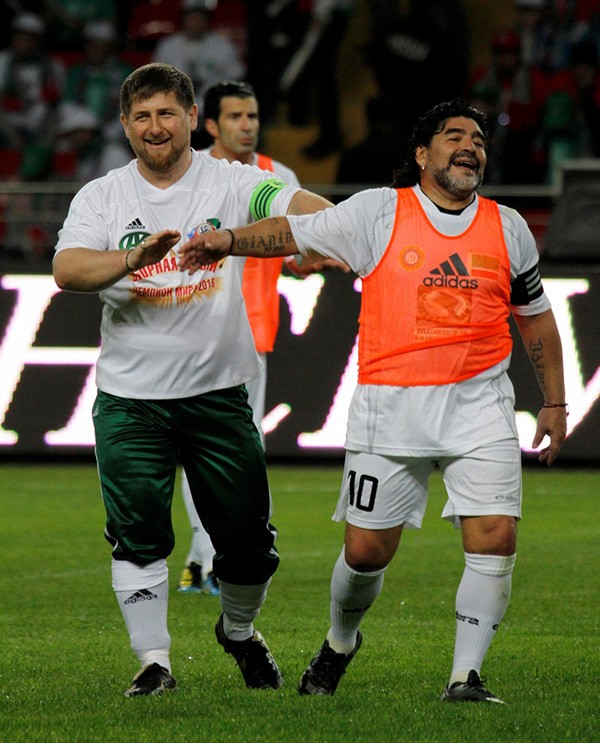 Рамзан Кадыров удостоился чести поиграть против Марадоны