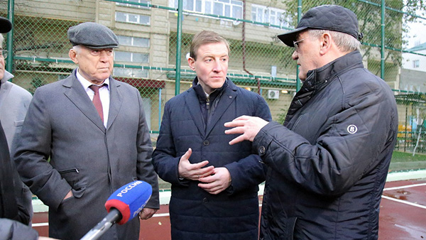 Хизри Шихсаидов, Андрей Турчак и Малик Баглиев в ожидании выборов в Госдуму