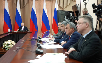Сергей Меликов сидел первым по левую руку от президента Путина