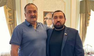 Сергей Меликов и Султан Хамзаев знают, как вести себя на людях
