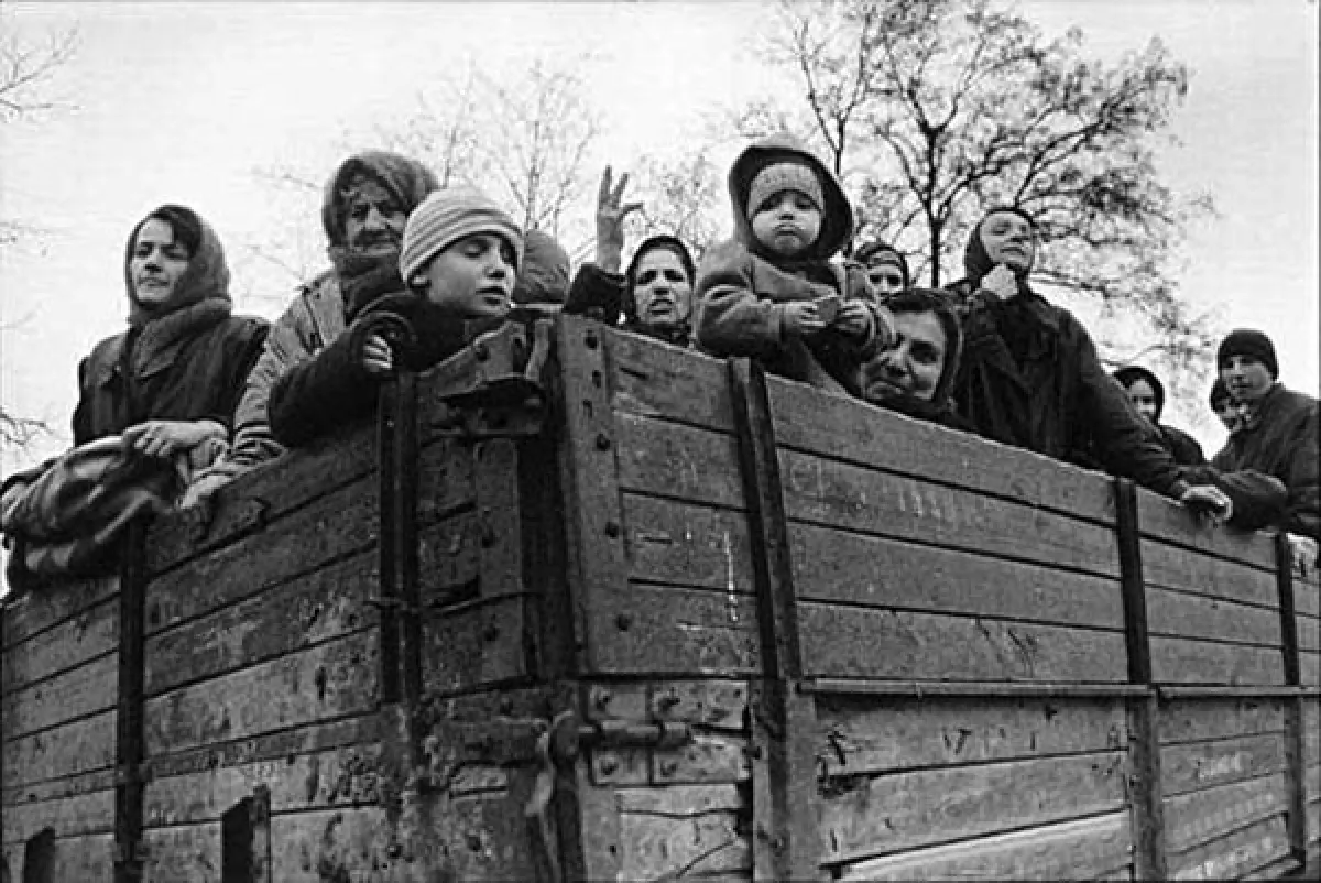 Почему эвакуированные дети были похожи на старичков. Эвакуация детей в годы ВОВ. Дети войны.